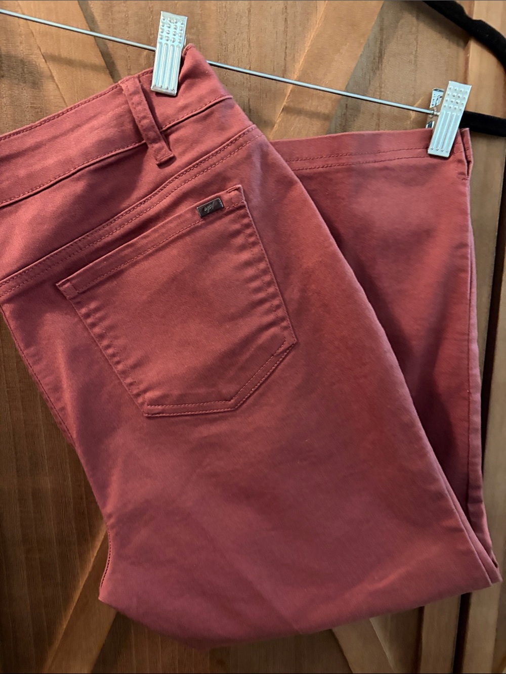 UP Women's Mid-Rise Crop Jeans in Dusty Rose SIZE 10